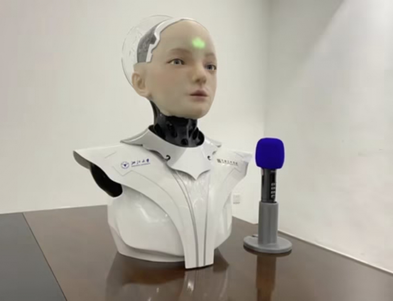 浙大研发可“变脸”仿生易容面具：无痕切换 8 种脸型、真人和机器人都能用(图1)